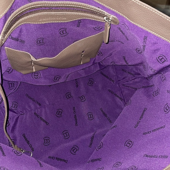 Danielle Ortiz large leather bag - Picture 6 of 7